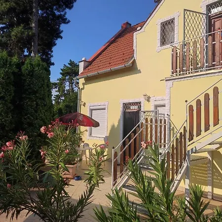 Maison d'hôtes Teniszklub Es Vendeghaz Balatonakali