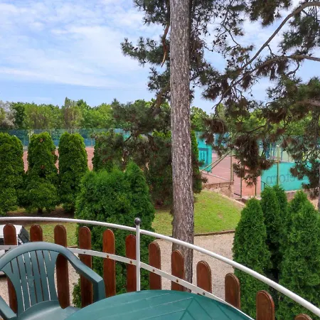 Teniszklub Es Vendeghaz Maison d'hôtes 3*