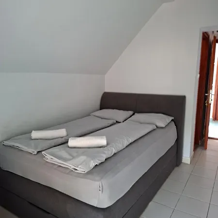 Teniszklub és Maison d'hôtes 3*