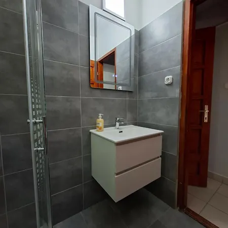 Teniszklub Es Vendeghaz Guest house